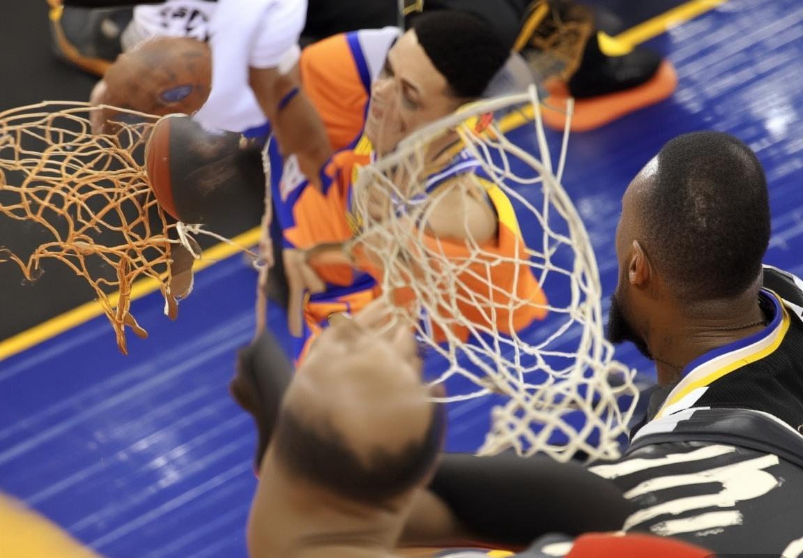 2018年NBA总决赛：勇士逆袭与骑士失误全记录(图3)